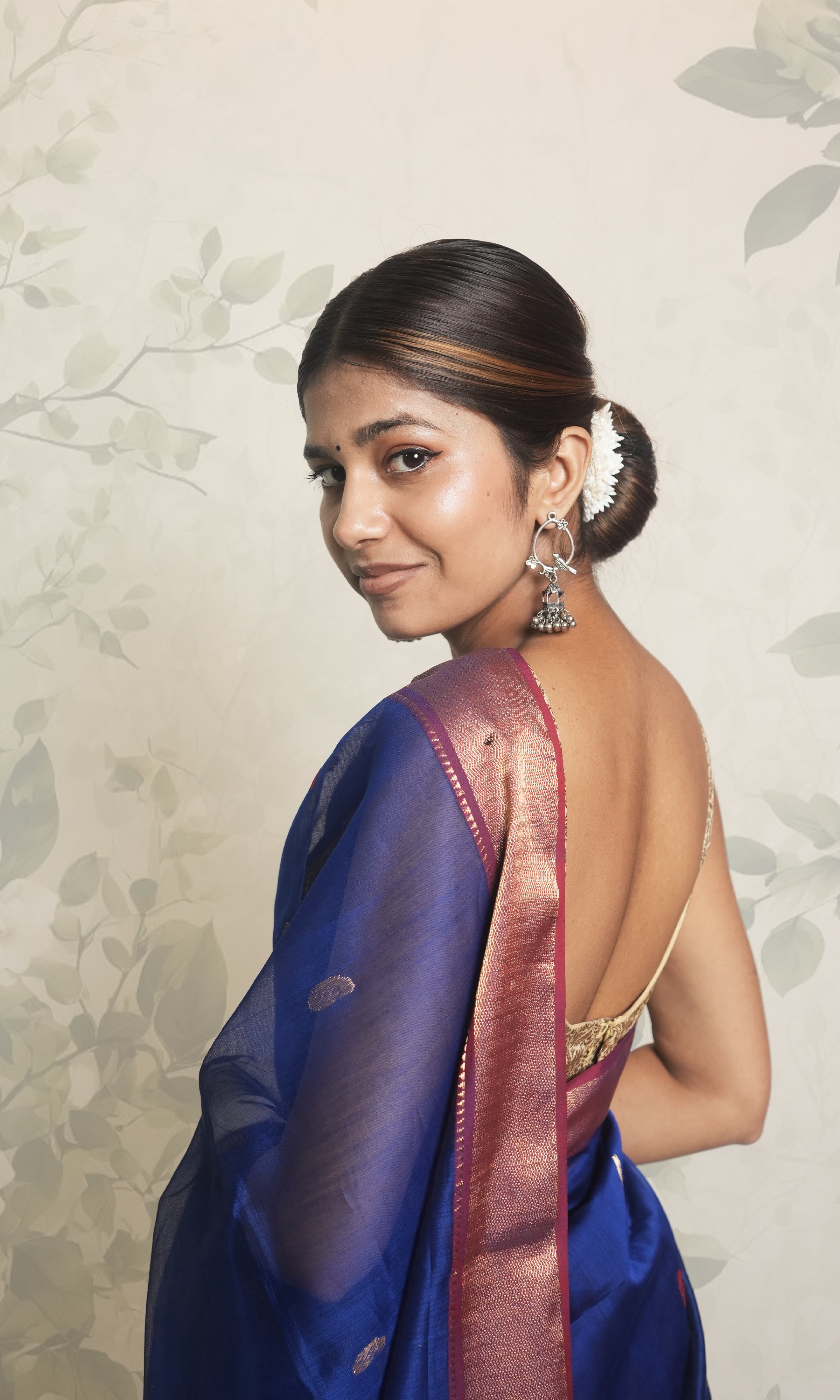 Royal Blue & Deep Red Maheshwari Saree With Blouse Piece