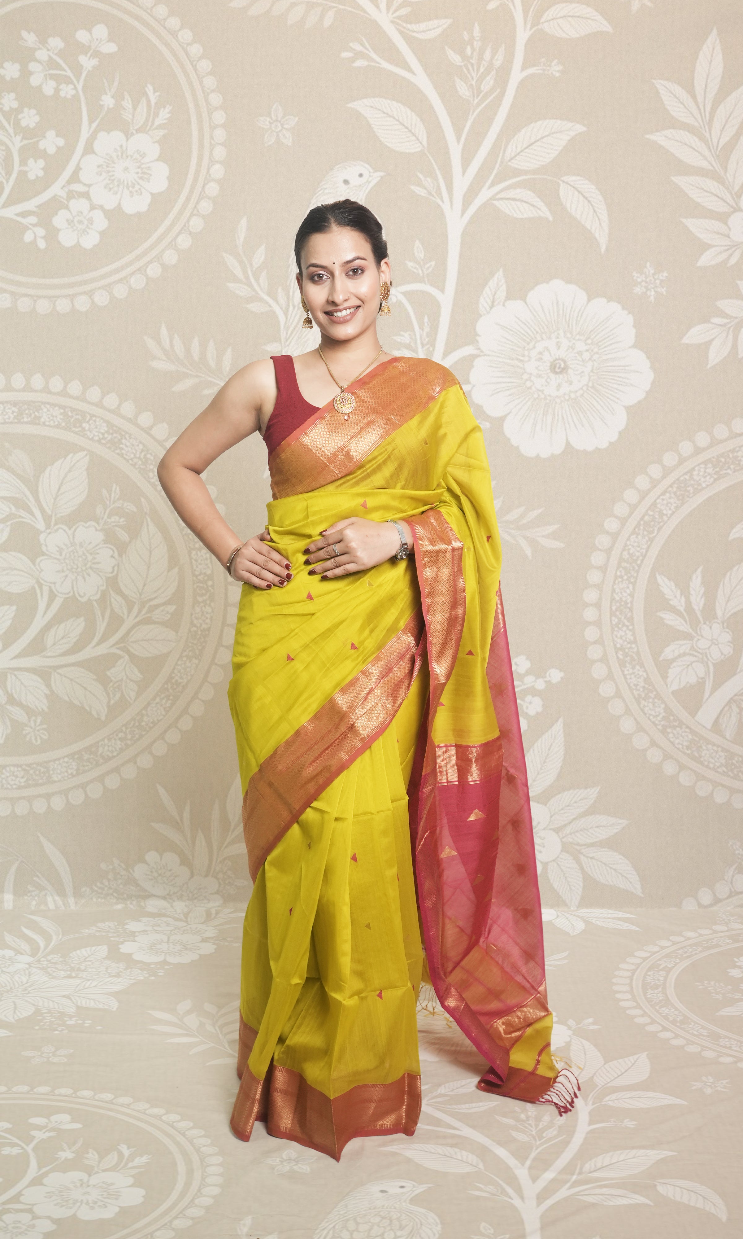 Red & Light Mehndi Green Mahashwari Silk Saree With Blouse Piece