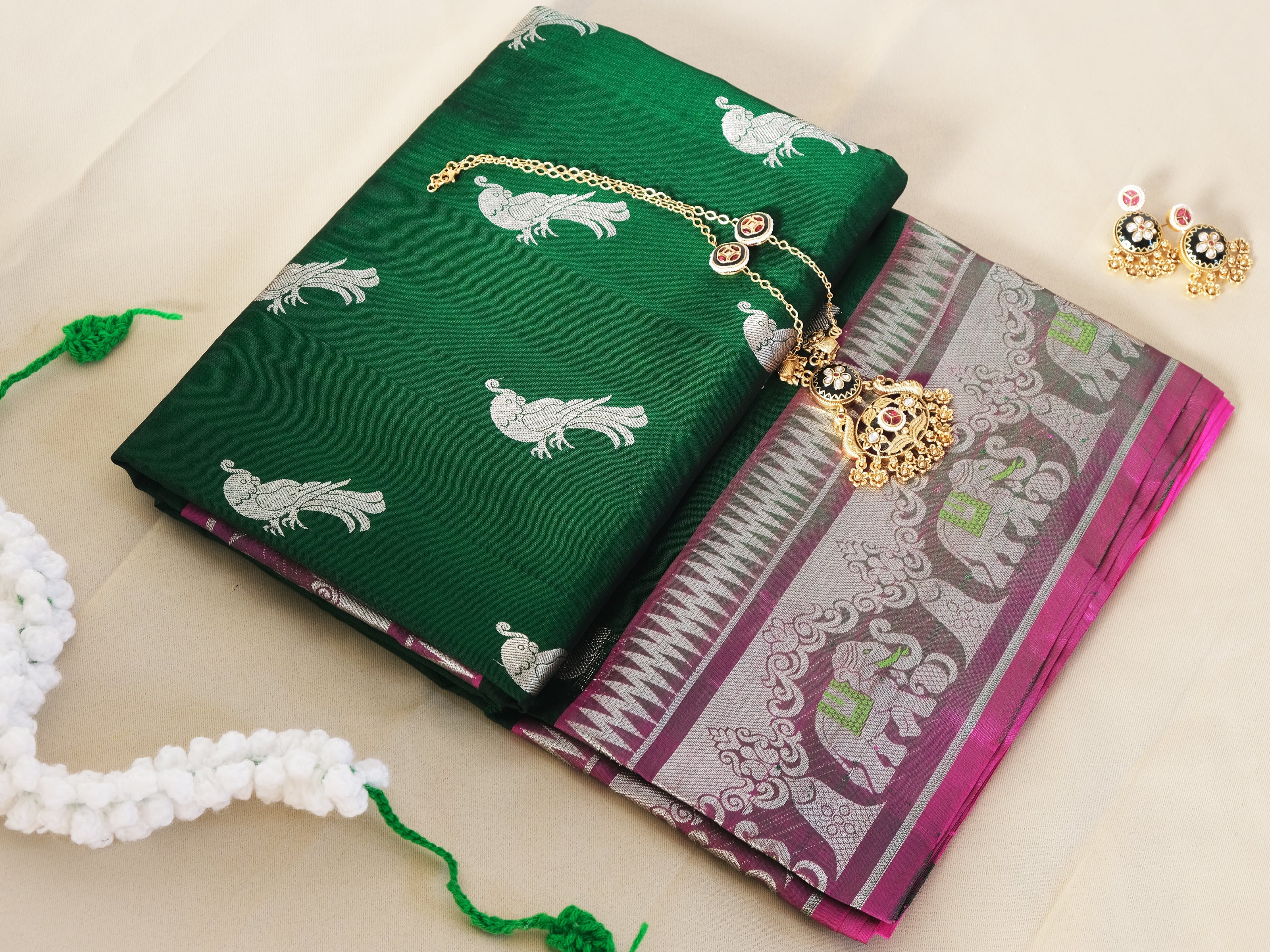 Bottle Green And Rani Pink Venkatagiri Silk Saree